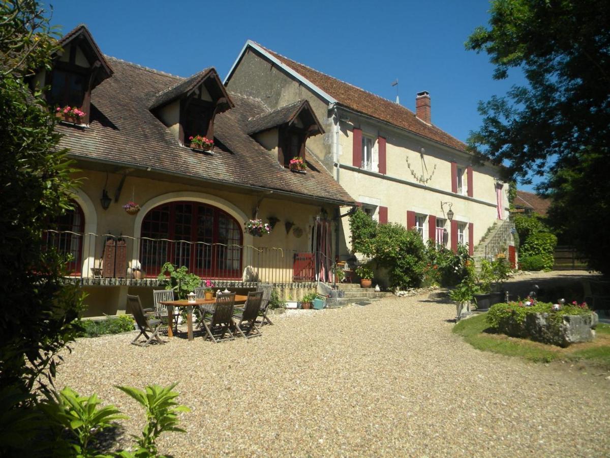 Chambres D'Hotes Raviere Bouhy Exteriér fotografie
